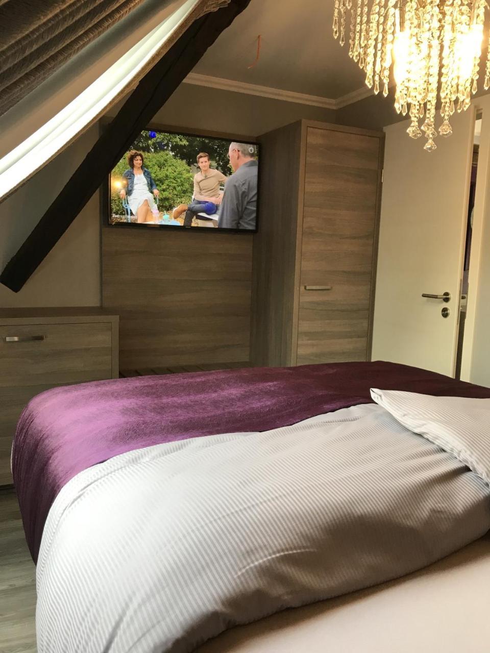 Apartmenthaus Burgenheimat In Rhens Bei Koblenz Exteriör bild