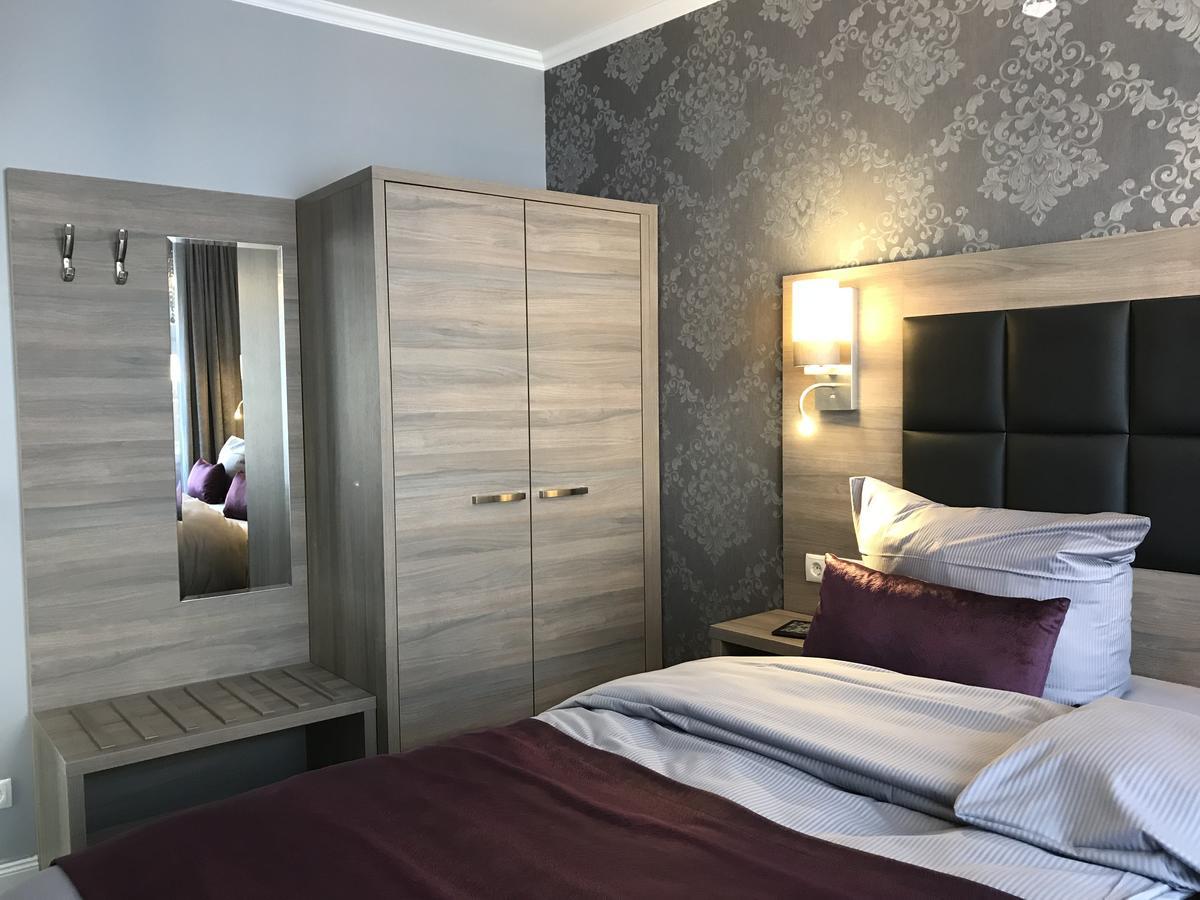 Apartmenthaus Burgenheimat In Rhens Bei Koblenz Exteriör bild