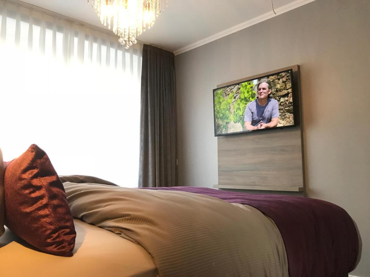 Apartmenthaus Burgenheimat In Rhens Bei Koblenz Exteriör bild