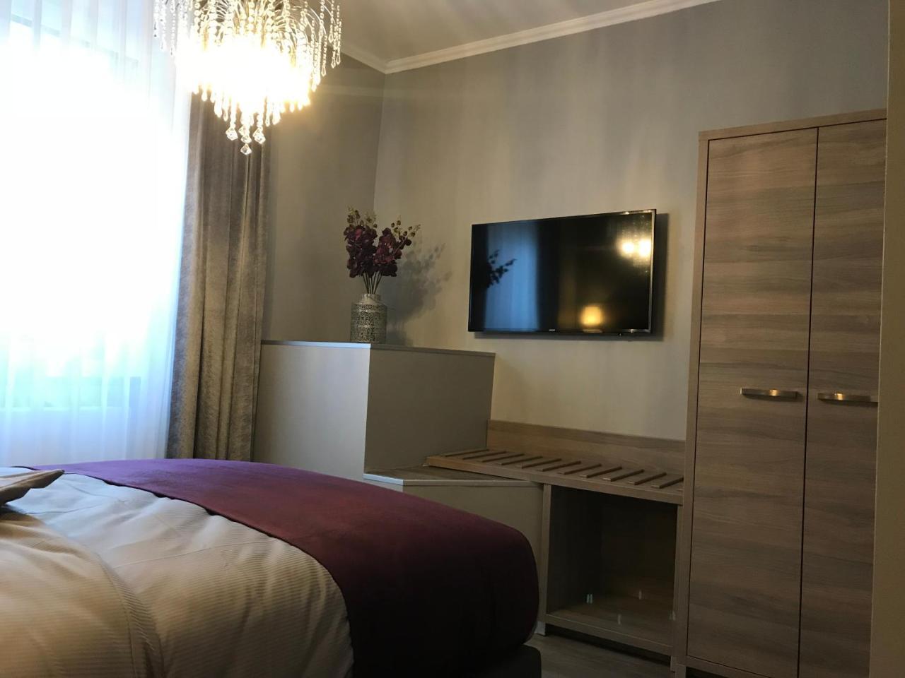 Apartmenthaus Burgenheimat In Rhens Bei Koblenz Exteriör bild