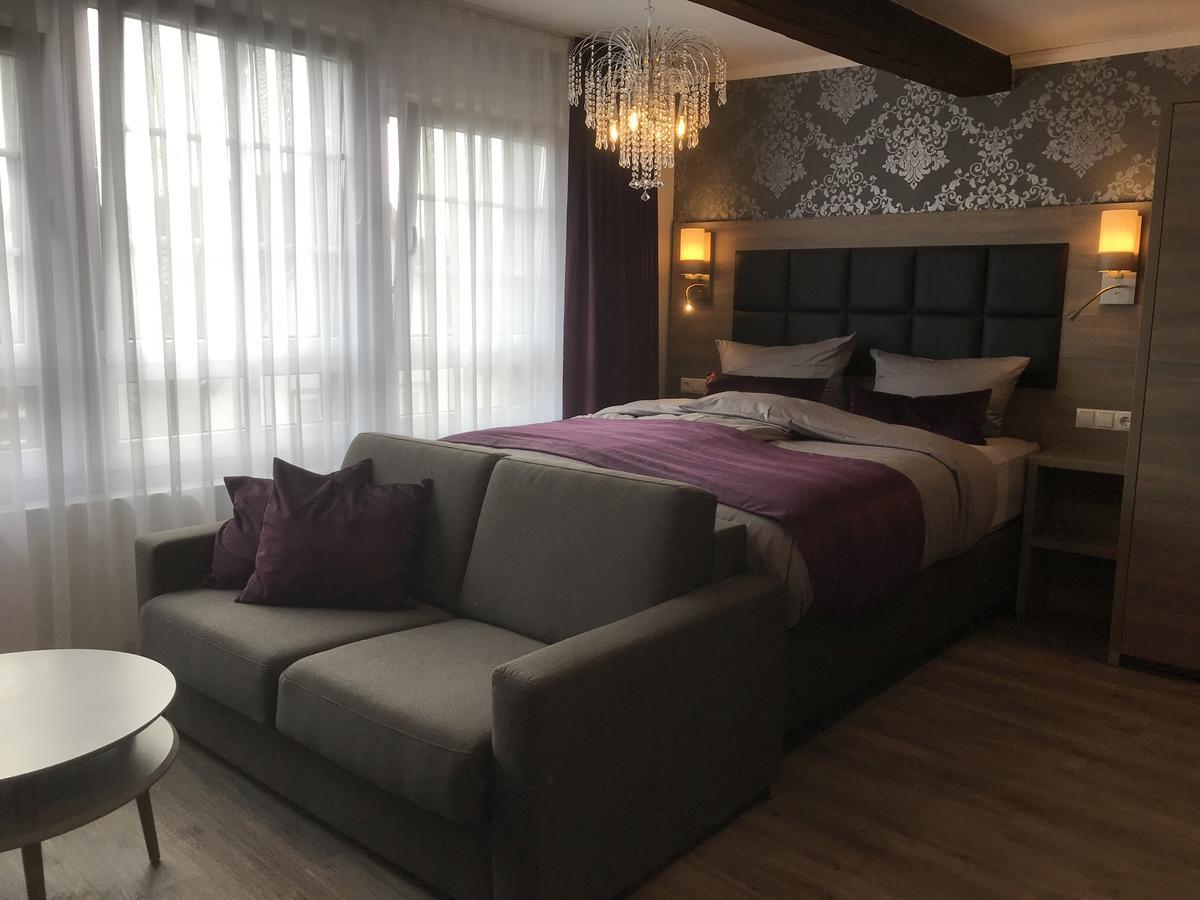 Apartmenthaus Burgenheimat In Rhens Bei Koblenz Exteriör bild