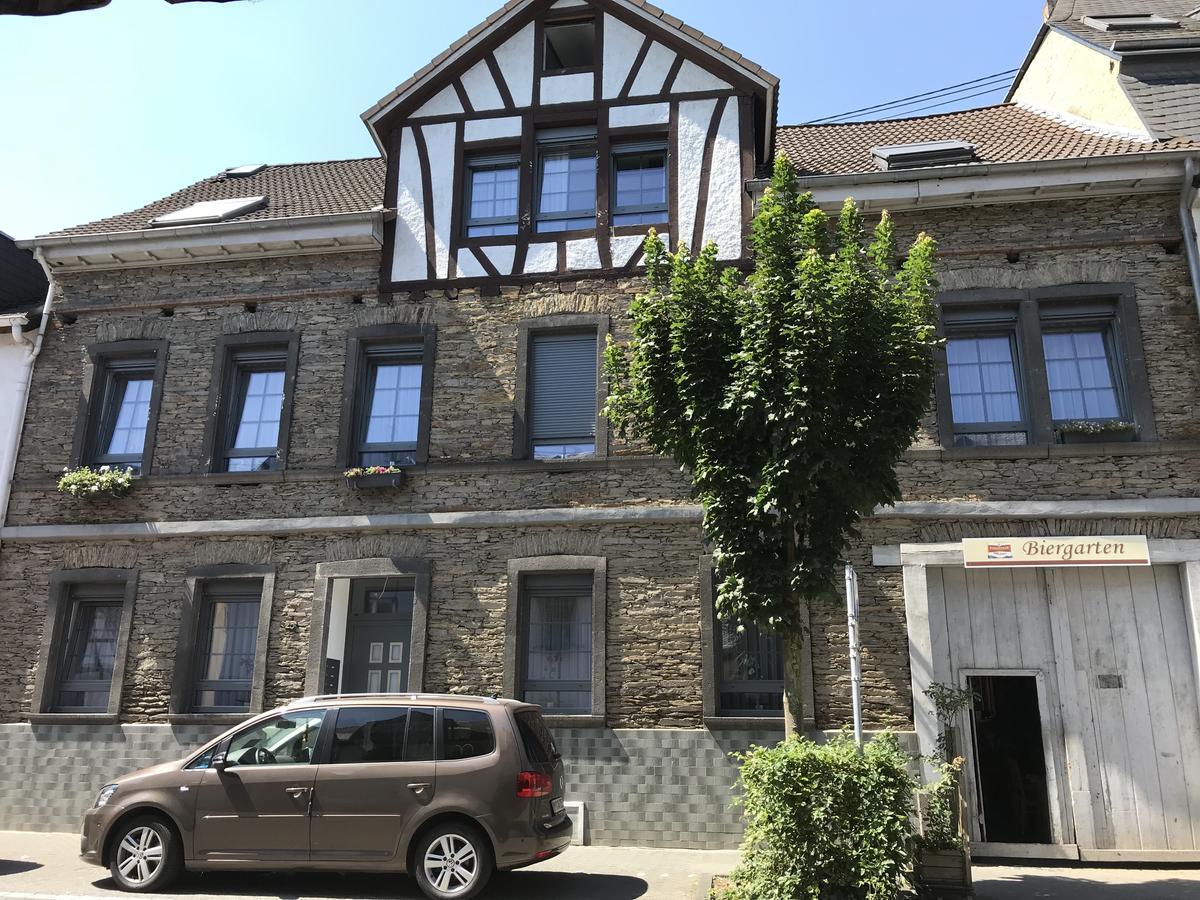 Apartmenthaus Burgenheimat In Rhens Bei Koblenz Exteriör bild
