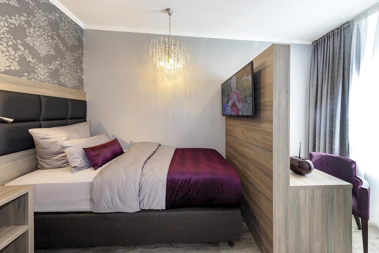 Apartmenthaus Burgenheimat In Rhens Bei Koblenz Exteriör bild